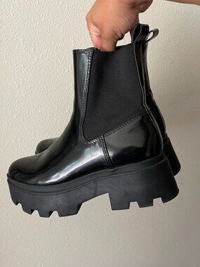 Open Edit Women’s Iris ediris Lug Sole Black Platform Chelsea Boots Size 7
